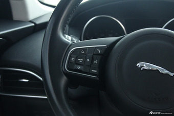2016款捷豹F-PACE 2.0T自动R-SPORT运动版