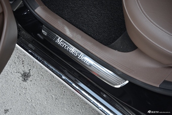 2018款奔驰E级改款3.0T自动 320 L 4MATIC