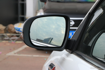 2017款比亚迪唐 全时四驱豪雅型