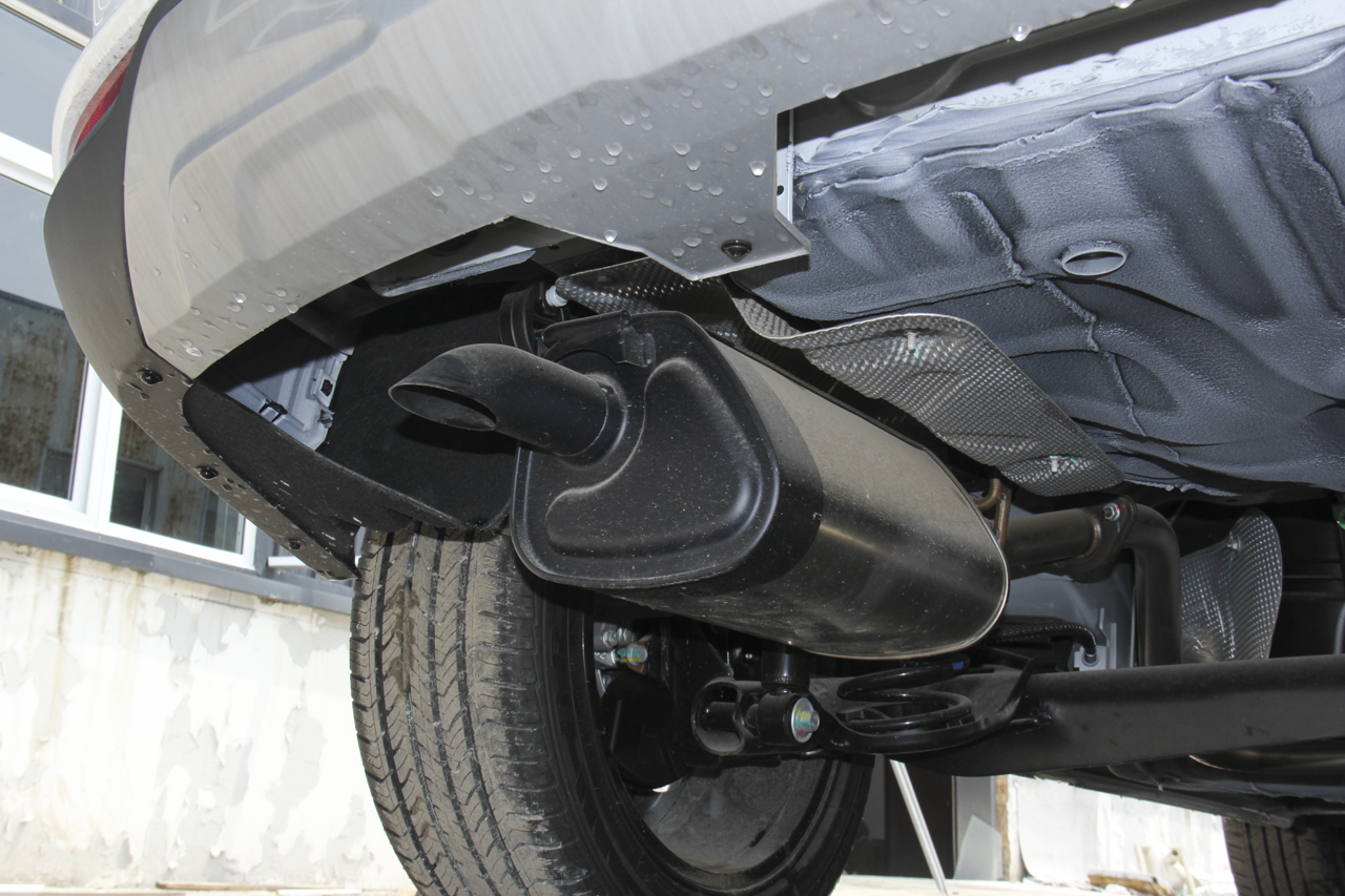 2018款荣威RX3 1.6L手动精英版