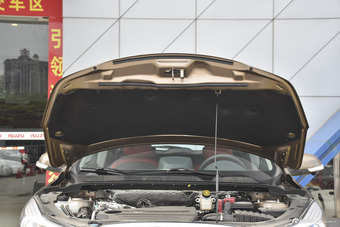 2017款海马S5强动力版1.5T手动尊贵型