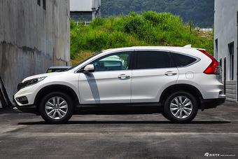 2015款CR-V 2.0L自动两驱风尚版