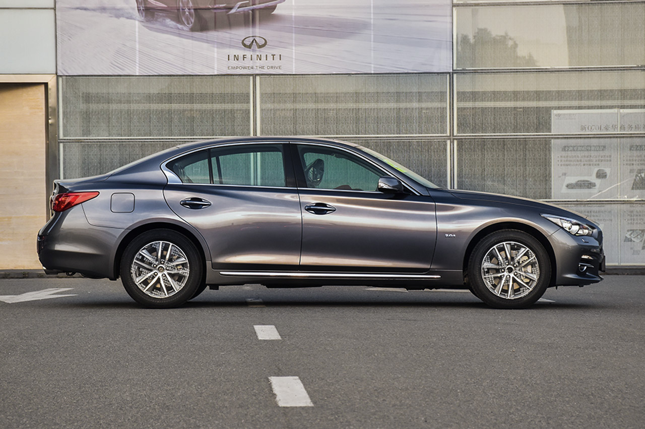 2016款英菲尼迪Q50L 2.0T自动悦享版