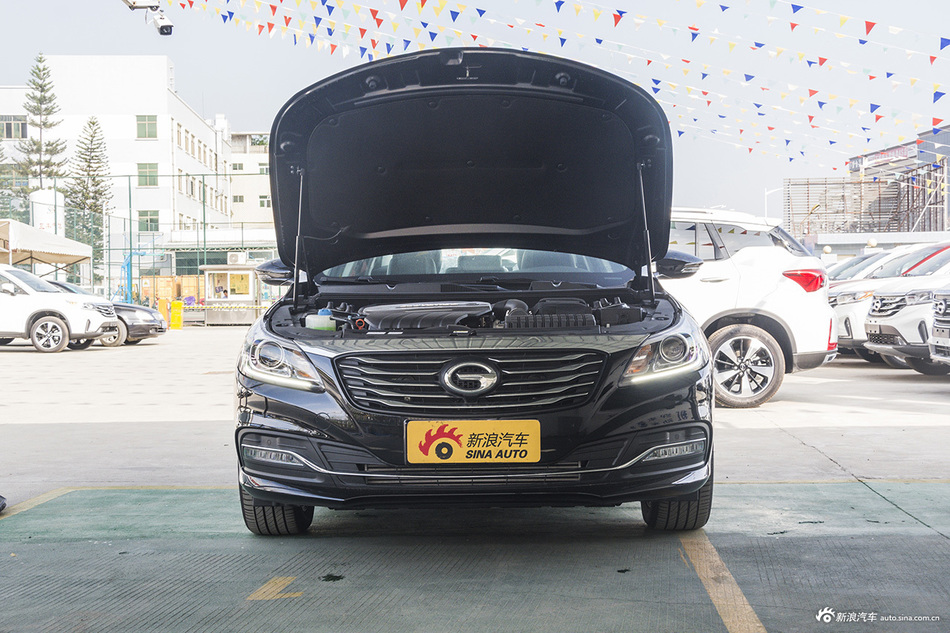 2017款传祺GA8 2.0T 320T自动至尊版