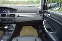 2016款荣威e550 1.5L自动旗舰版