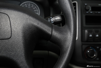 2017款菱智M3L 1.6L手动7座舒适型