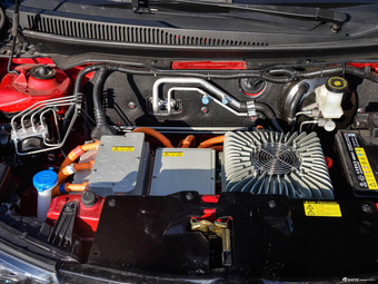 2017款EC系列 EC180 灵秀版