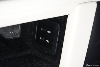 2018款小鹏汽车G3 尊享版