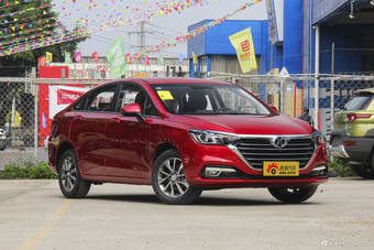 2018款北汽绅宝D50 1.5L手动尊贵智驾版