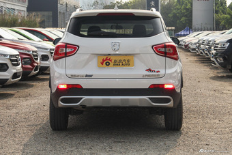 2017款宝骏510 1.5L自动豪华型