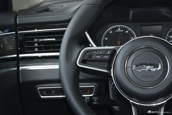 2018款众泰T800 2.0T自动尊享智联型7座