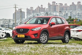 2015款马自达CX-5 2.0L自动两驱都市型 魂动红