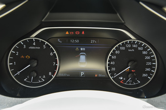 2015款楼兰 2.5L自动XV RES Plus两驱豪雅版