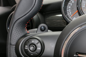 2018款MINI 2.0T COOPER S经典派