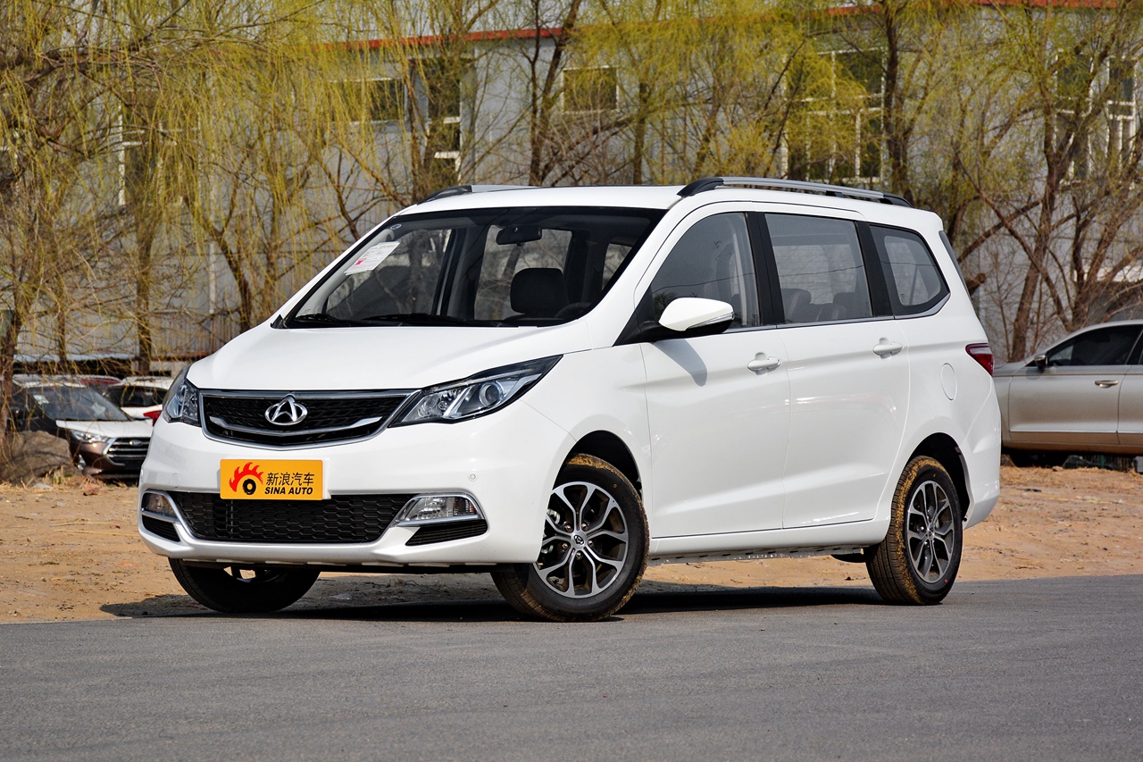 开哪款最有面 2017款长安欧尚 PK 2018款斯派卡