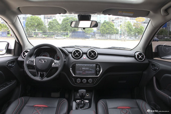 2018款东南DX3  1.5T自动旗舰型图片