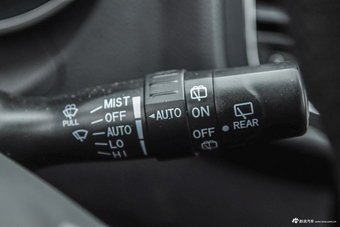 2016款萨瓦纳2.8T手动四驱柴油尊享版5座