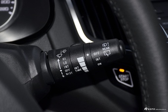 2017款东风风神AX5 1.4T自动趣享型