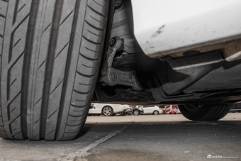 2016款奔驰C级2.0T自动C 200 L运动型