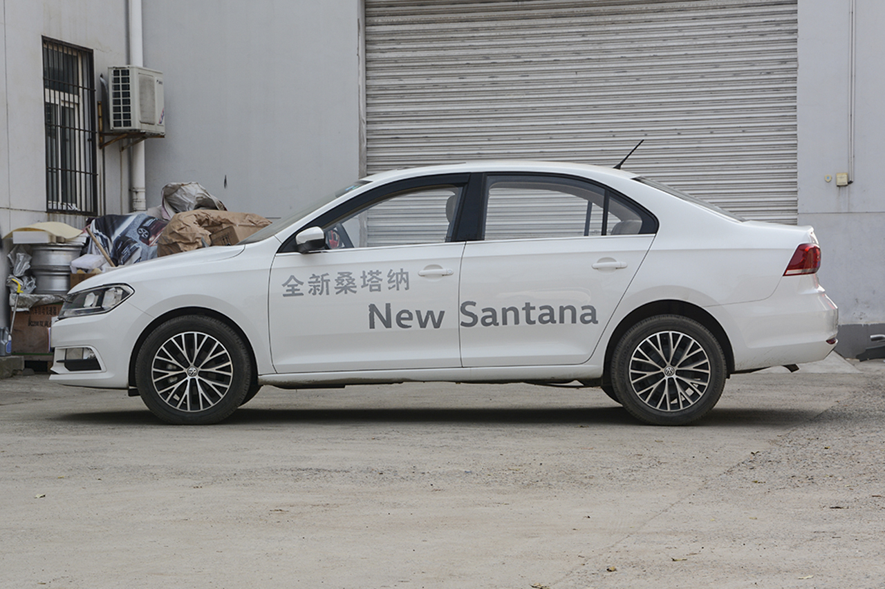 2017款桑塔纳浩纳1.6L自动豪华版