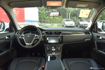 2015款众泰T600 1.5T手动豪华型图片