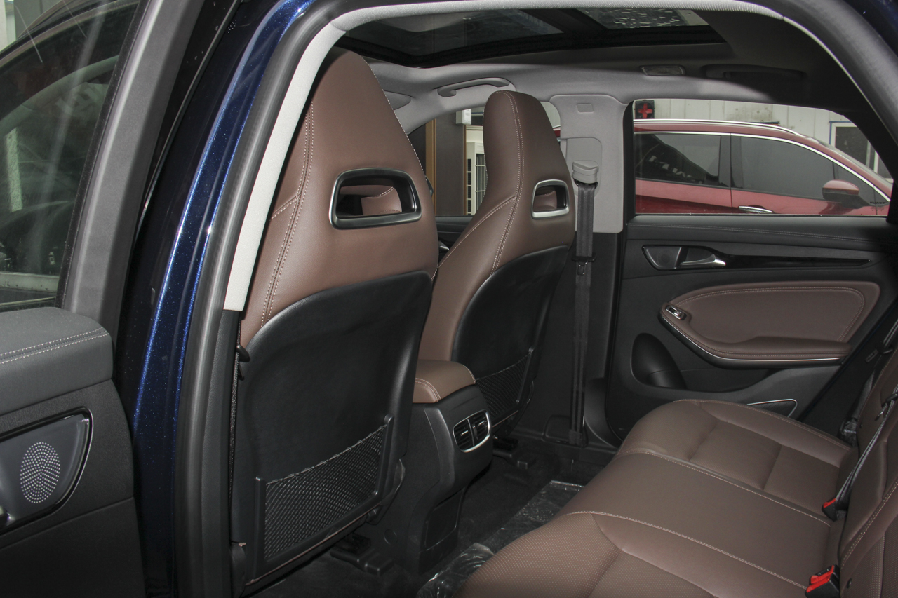 2018款君马MEET3（美图3）1.5T 自动旗舰型