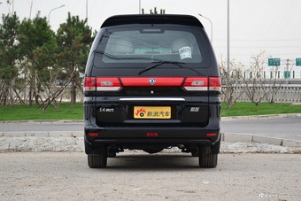 2017款东风风行菱智M5 1.6L手动豪华型