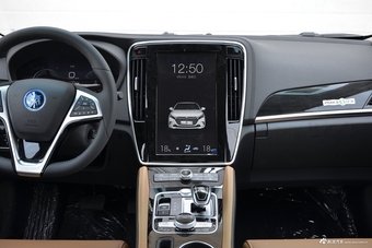 2018款比亚迪秦EV450 智联尊尚型