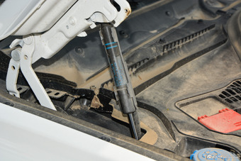 2018款宝马3系GT 2.0L自动320i M运动型