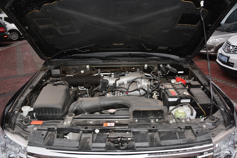 2018款帕杰罗3.0L自动尊贵版