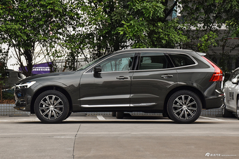 2018款沃尔沃XC60 2.0T自动四驱T5智雅豪华版