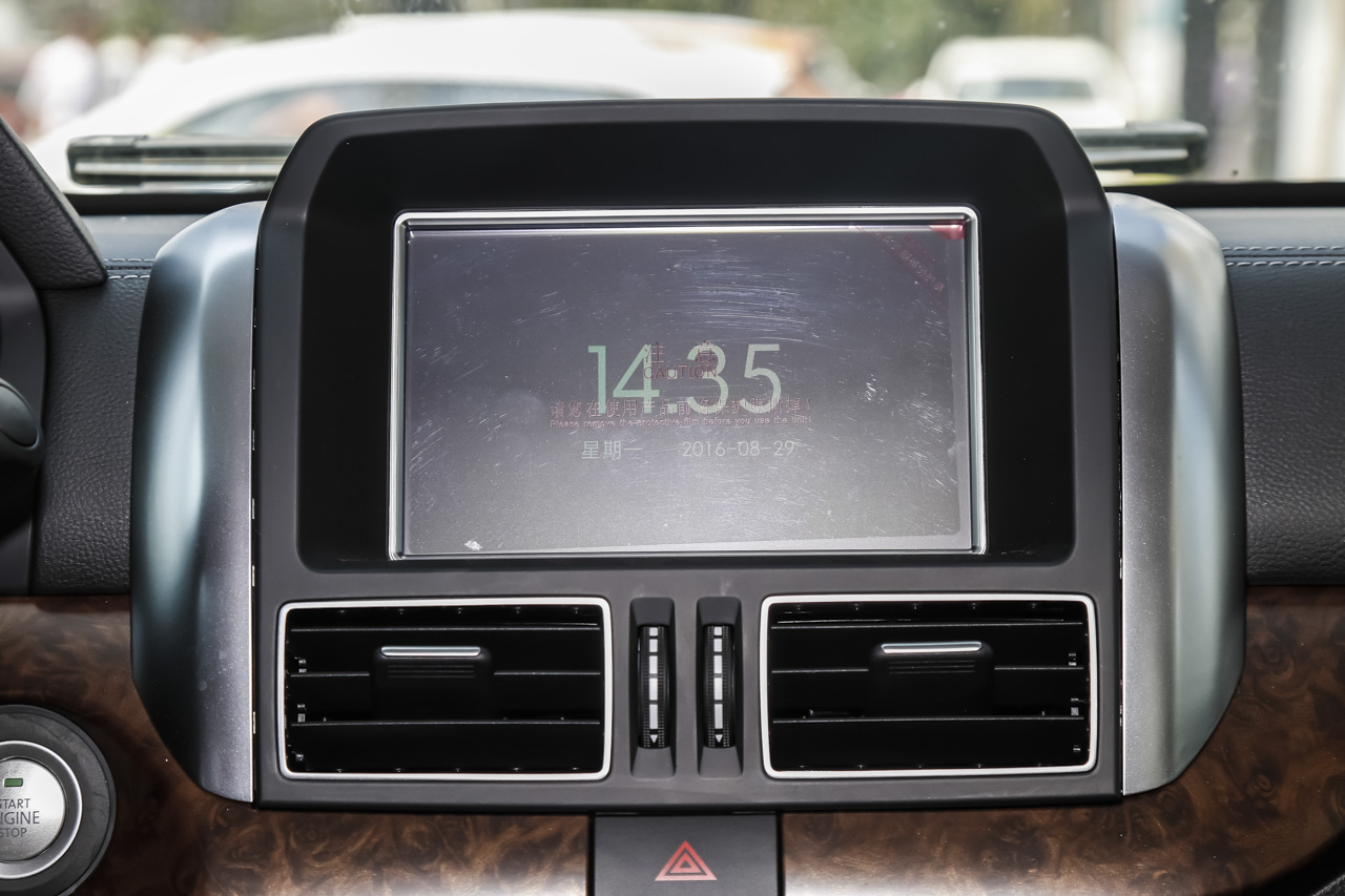 2016年北京BJ80 2.3T自动尊贵版