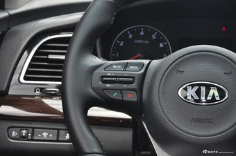 2017款起亚K4 1.8L自动DLX Special