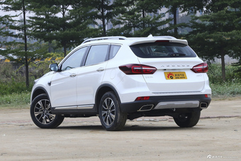 2018款东风风神AX7 1.6T自动尊贵型