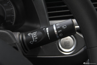 2018款哈弗H4 1.3T自动时尚型红标 