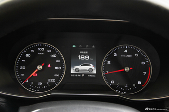 2018款荣威RX3 1.3T自动互联网智尊版