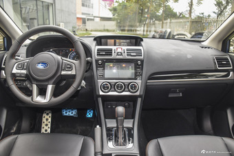 2017款斯巴鲁XV 2.0L自动精英版