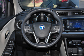 2017款启辰M50V 1.6L XL CVT豪华版