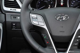 2017款全新胜达2.0L自动两驱智能型7座