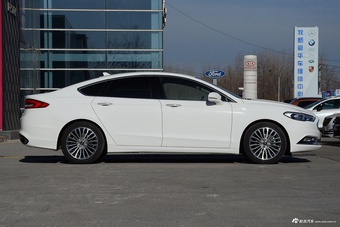 2017款蒙迪欧1.5T自动至尊型