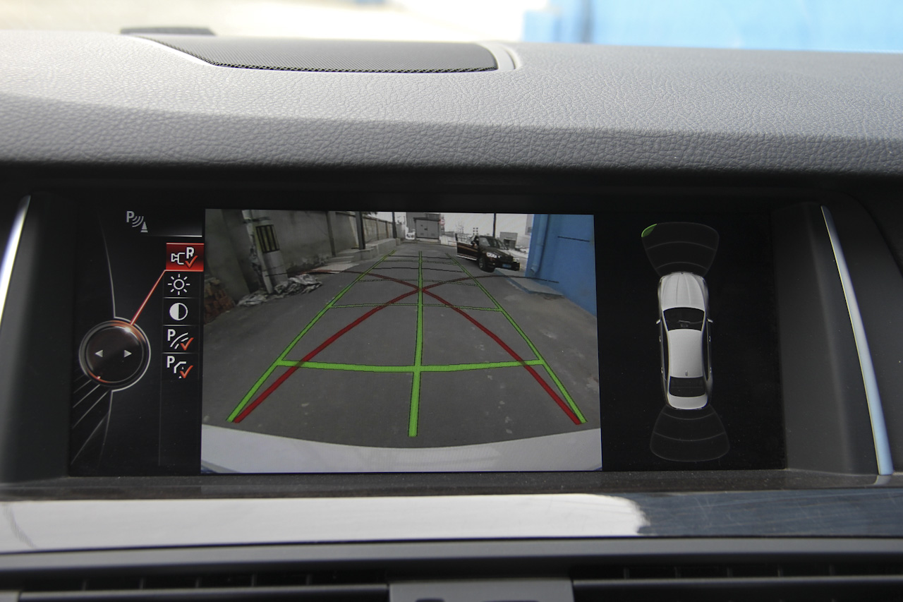 2017款宝马5系525Li 2.0T自动豪华设计套装 