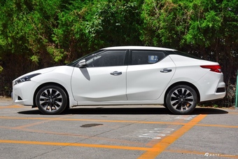 2018款蓝鸟 1.6L自动CVT高能潮音版