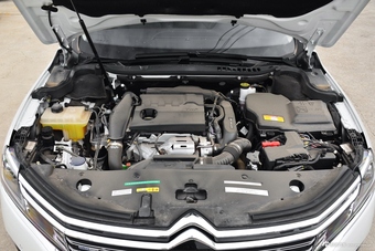 2017款雪铁龙C6 1.8T自动尊贵型图片