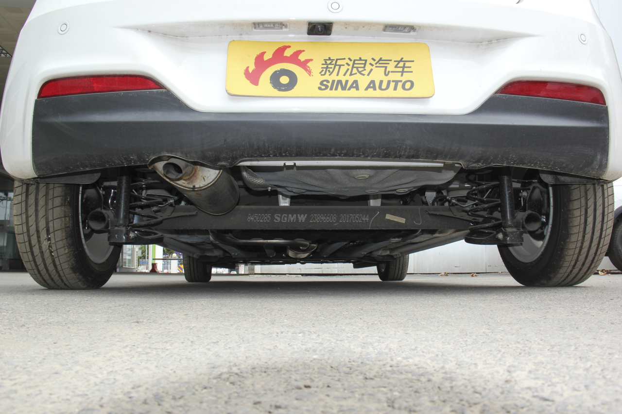 2017款宝骏310 1.5L手动舒适型