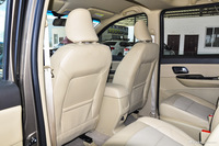 2016款五菱宏光S1 1.5L手动尊享型 大地棕