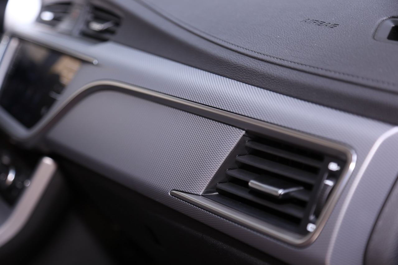 2018款帝豪GS 1.4T自动尊尚智联型领潮版