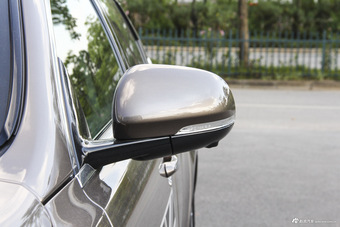 2015款捷豹XJL 3.0L自动SC两驱尊享商务版