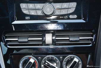 2018款启辰T70 1.6L手动睿趣版