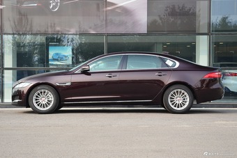 2017款捷豹XFL 2.0T自动200PS豪华版