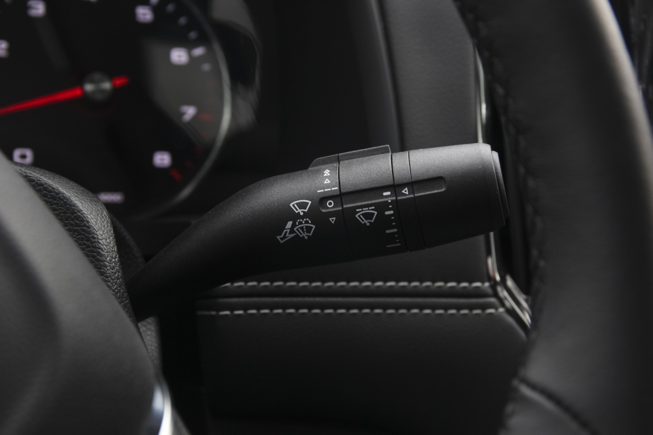 2017款荣威i6 1.0T自动互联网智享版16T